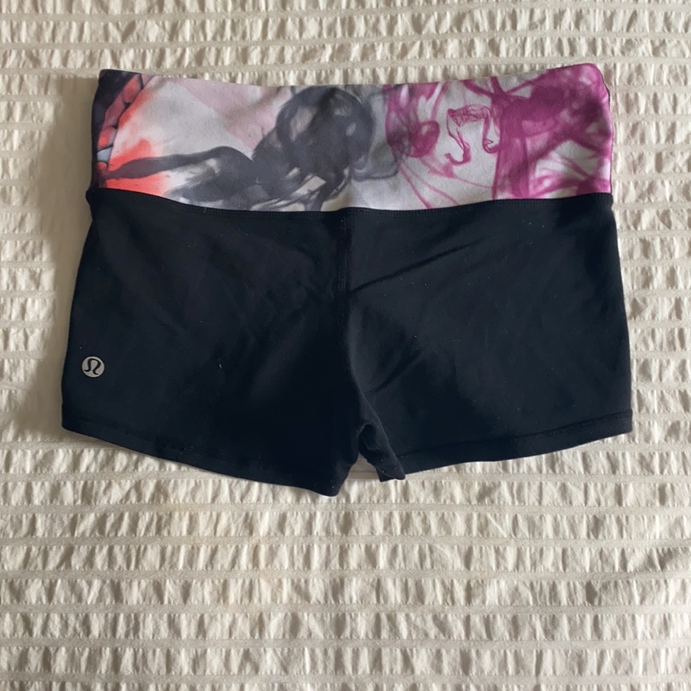 Lululemon Boogie Short - Reversible